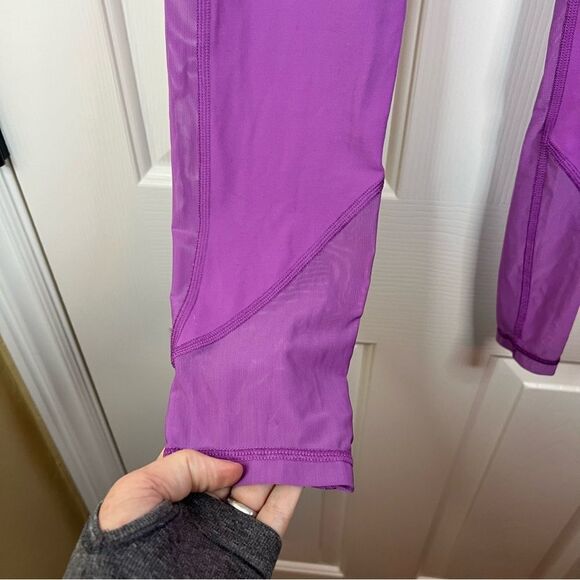 Athleta High Rise Double Band Waist Leggings with Mesh Accents on Leg Size Small - Picture 2 of 7